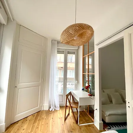 Apartamento Orange Pastel - Parking Gratuit - T2 Cosy Proche Gare, Gem, Palais De Justice Grenoble